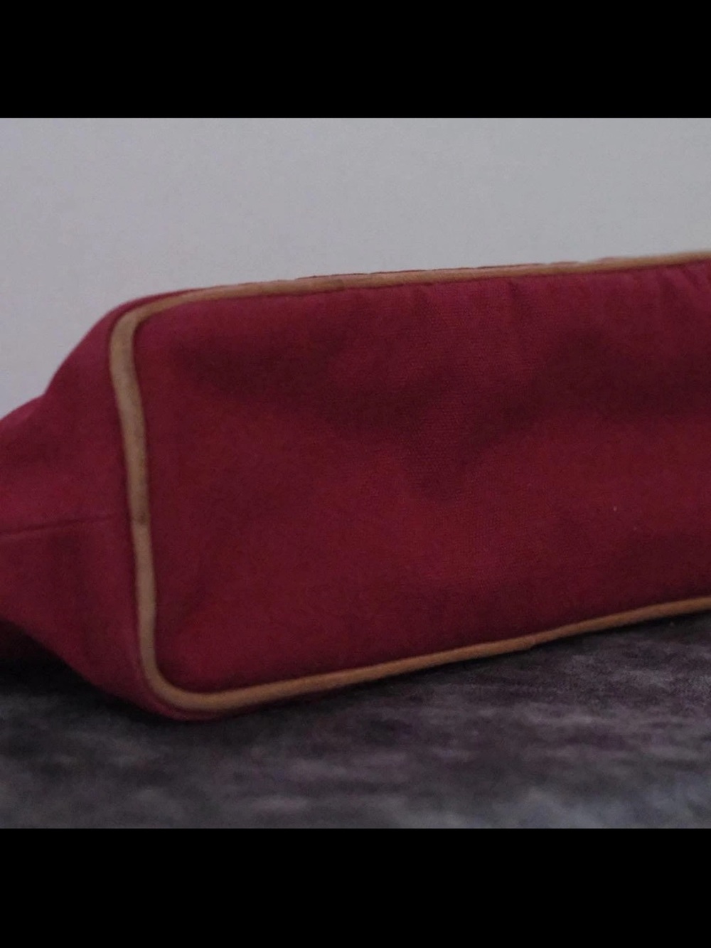 Hermes Men's Canvas Toiletry Pouch in Deep Red with Tan Trim - Picture 10 of 13